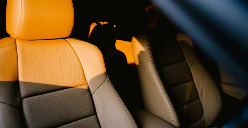 Materiały tapicerskie odporne na promieniowanie UV jak wybrać tkaninę i skórę do nasłonecznionych wnętrz oraz na zewnątrz